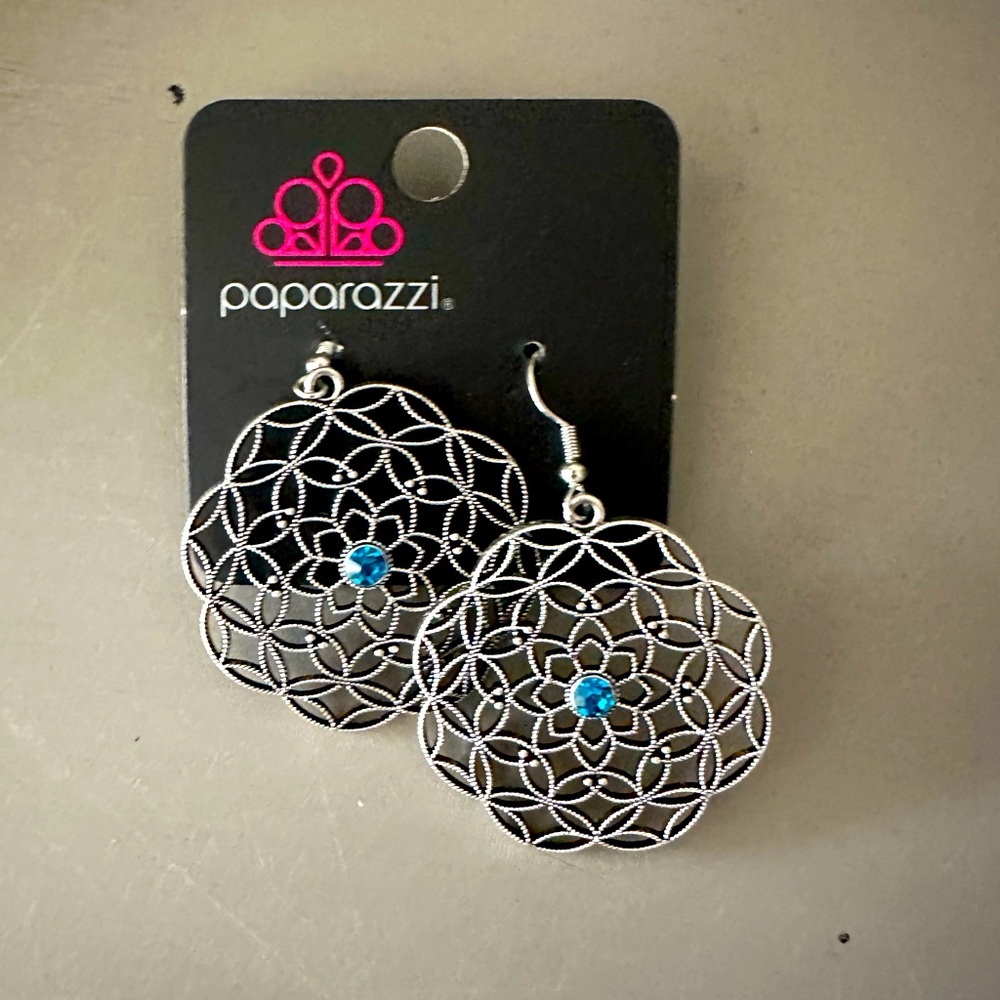 Paparazzi earrings